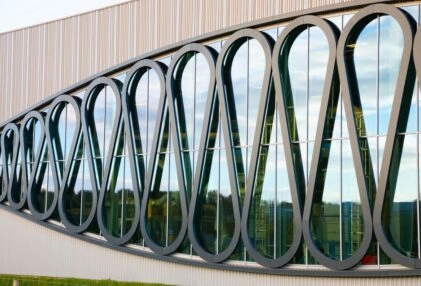 Usine biofib, gros plan sur la verrière