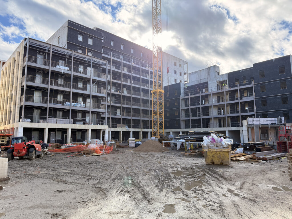 Façade du batiment en chantier