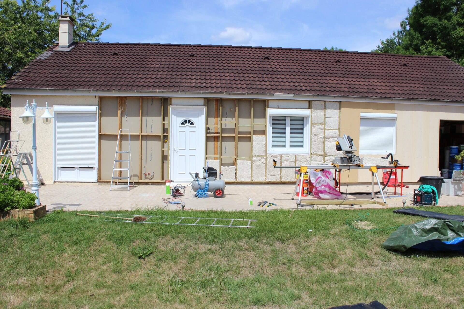 Rénovation énergétique : ITE sur une maison ossature bois